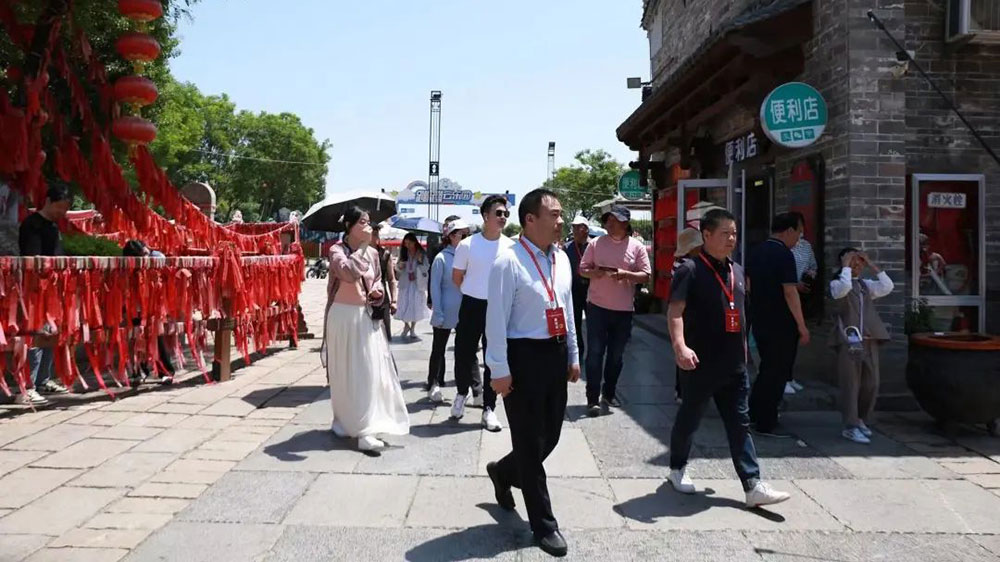 寶雞市舉行山水文化旅游采風(fēng)體驗(yàn)行活動西府老街.jpg