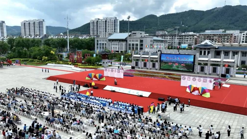 吉林：長白朝鮮族自治縣第十五屆民俗文化旅游節(jié)開幕，實(shí)現(xiàn)全域旅游產(chǎn)業(yè)高質(zhì)量發(fā)展！